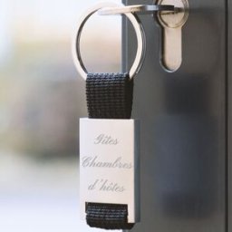 Ocadeau Porte clé métal tissu gravé