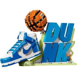 Nike Dunk x LEGO Set