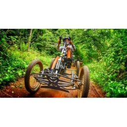 Cap Adrénaline Quad Bike dans le Parc naturel régional des Volcans d'Auvergne