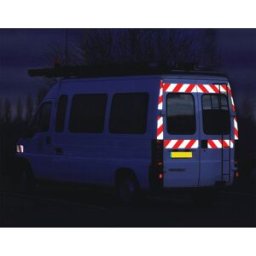 Kit de balisage pour véhicules utilitaires