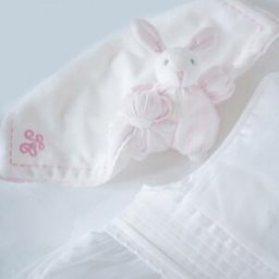 Tartine et Chocolat Doudou peluche Augustin le lapin rose
