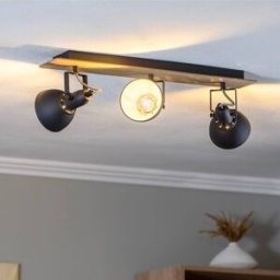 Lindby plafonnier Aylis, 3 lampes, 60 cm, noir, bois, E14 Aylis Lindby, dimmable, bois foncé, Salon / Salle à manger, Métal, Industriel, Spot