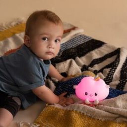 Little L Veilleuse tactile en silicone Nuage Noa avec télécommande