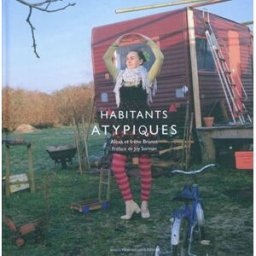 Habitants atypiques Alexa Brunet Images en manoeuvres