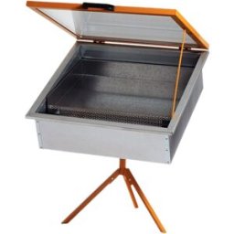 Quarti - Fabriquant Italien de Matériel Apicole Cérificateur solaire avec pieds