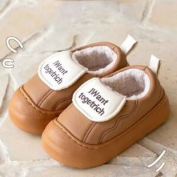 INF Pantoufles d'hiver imperméables en cuir PU, doublure en polaire, semelle épaisse et chaude café 40
