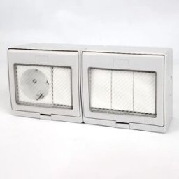 INF Boîtier extérieur étanche 4 modules avec interrupteurs unipolaires et prise Schuko de type allemand, gris PC+ABS, montage