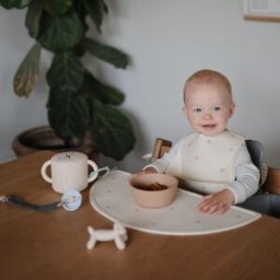 Mushie Set de table en silicone Pretzel