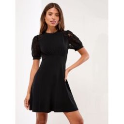 Lipsy Robe mini en jersey à manches courtes et sous la poitrine Lipsy Noir FR 44 (EU 42)