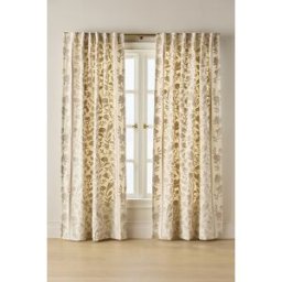 Rideau fleuri en coton tissé Francine en Beige taille: 50 x 84 chez Anthropologie