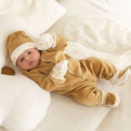 Trois Kilos Sept Kit de naissance Caramel 6 pièces (1 mois)