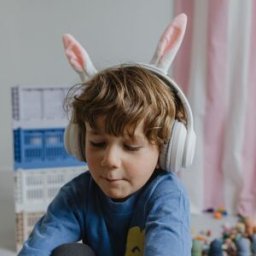 KIDYWOLF Casque audio Bluetooth enfant KIDYEARS Lapin à oreilles aimantées