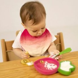 Oli & Carol Set repas bébé assiette et cuillère Ramona le radis