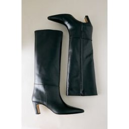 Bottes en cuir hautes jusqu'au genou Xia Flattered en Black taille: 37 chez Anthropologie