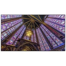 Samsung QHC 50'' Écran professionnel 4K avec épaisseur ultrafine et partage sans-fil via SmartView+, parfait pour l'affichage intérieur en 24/7.