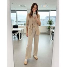 stand-prive.com Look Pierra look-pierra-pierra Pierra female
