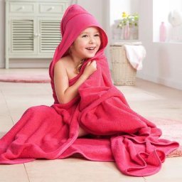 buttinette Cape de bain, rose vif, 140 x 140 cm