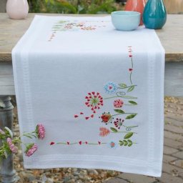 Chemin de table à broder ""fleurs modernes