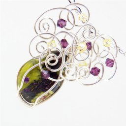 Atlantiszit medál Swarovski kristályokkal