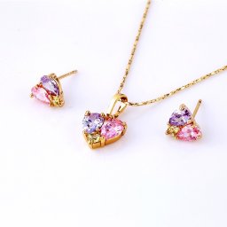 Színes cirkónia köves, szív alakú 18k gold filled ékszerszett