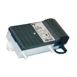Triax GHV 520 erõsítõ 20 dB, 47-1006Mhz szintszabályzó