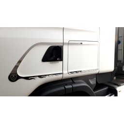 Scania inox díszkeret ajtóra párban