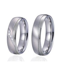 Prémium női nemesacél karikagyűrű kristályokkal