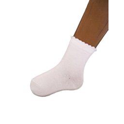 Egyszínû fehér bokazokni fodrokkal