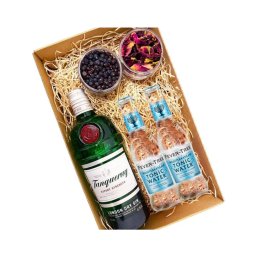 Tanqeray Gin Tonik szett Díszdobozban Ginfűszerrel