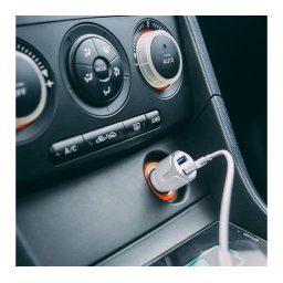 Autós szivargyújtó adapter 2 USB aljzattal - Fehér (MNC 54931WH)