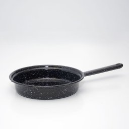 Nyeles szeletsütő spriccelt 23 cm fekete zománcozott 043/23