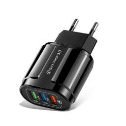 Hálózati töltő adapter 3 db USB csatlakozóval