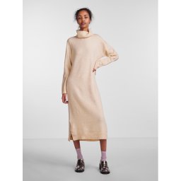 Pieces Kötött ruha Juliana 17126281 Bézs Regular Fit
