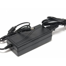 LED trafó 12V IP20 24W /2A 230V csatlakozóval1 év garancia