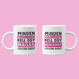 Minden alacsony és magas lánynak páros bögre