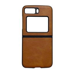 LEATHER Műanyag borítás Motorola Razr 2022 5G barna
