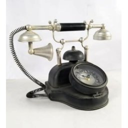 Telefon formájú óra