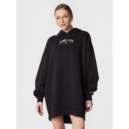 Tommy Jeans Kötött ruha Essential Logo 2 DW0DW15066 Fekete Relaxed Fit
