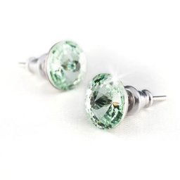ART CRYSTELLA Fülbevaló, almazöld SWAROVSKI(R) kristállyal, csúcsos, 8mm, ART CRYSTELLA(R)