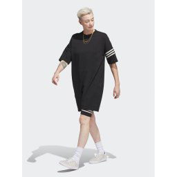 adidas Hétköznapi ruha adicolor Neuclassics IB7309 Fekete Loose Fit