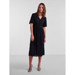 Pieces Hétköznapi ruha 17133688 Fekete Regular Fit