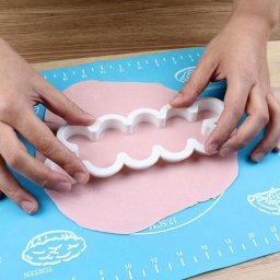 Rózsakészítő forma tortadekorációhoz (3 db)