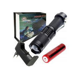 Túra zseblámpa T6 CREE ZOOM LED AKU