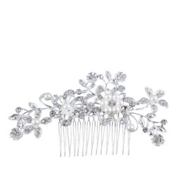Virág díszes, kirstályos esküvői hajfésű, gyöngyökkel