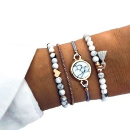 4 részes karkötő szett, szív charmmal