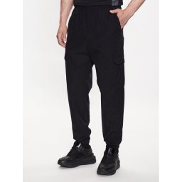 Calvin Klein Jeans Melegítő alsó J30J323498 Fekete Regular Fit