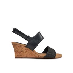 Clarks Szandál Kyarra Faye 26171237 Fekete