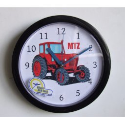 MTZ traktor falióra