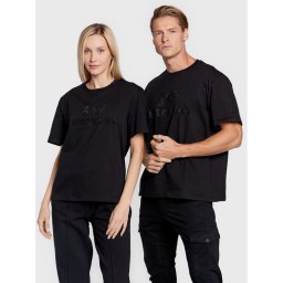 2005 Póló Unisex Hot Moms Fekete Relaxed Fit
