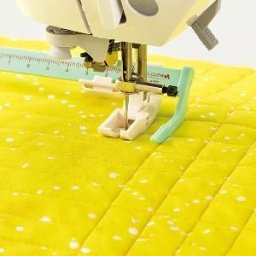 Clover sorvezetős általános varrógép talp, CL7709